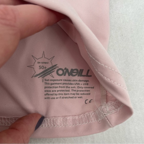 O’Neill Girls Pink Short Sleeve slim fit UVA/UVB 50+ rash guard swim shirt sz 3t - Picture 4 of 6